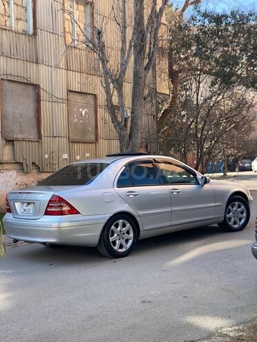 Mercedes C 240 2000, 245,480 km - 2.6 l - Bakı