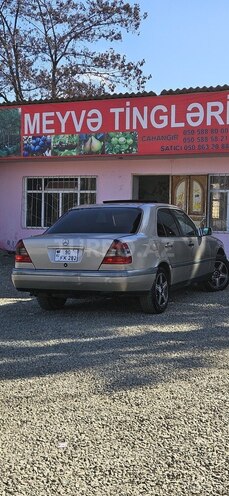 Mercedes C 200 1996, 430,000 km - 2.0 л - Quba
