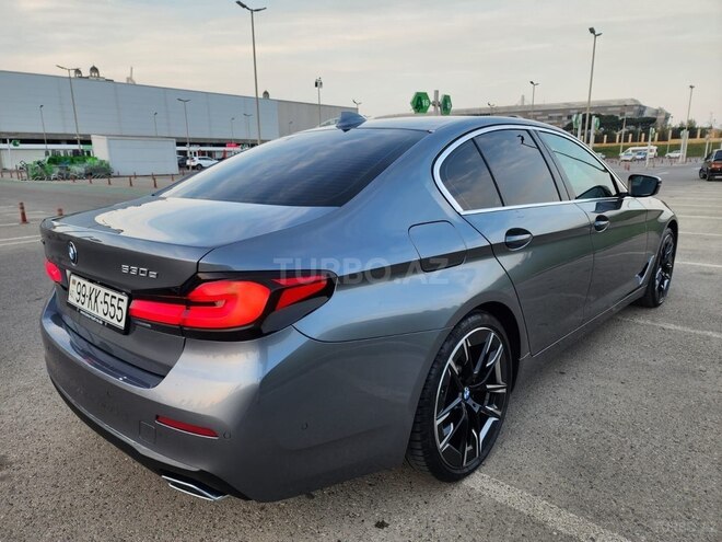 BMW 530e-7