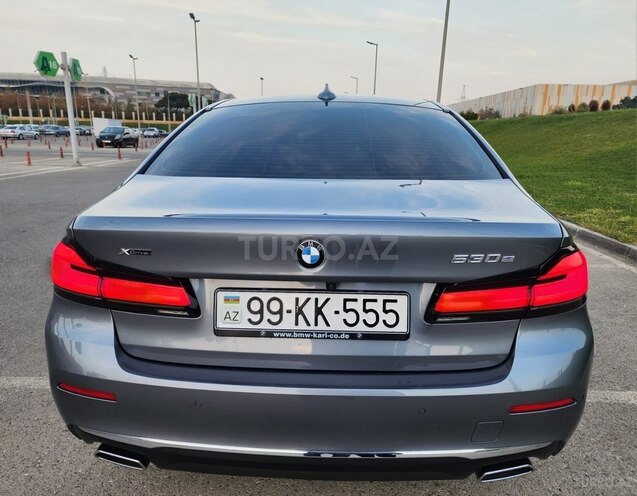 BMW 530e-19