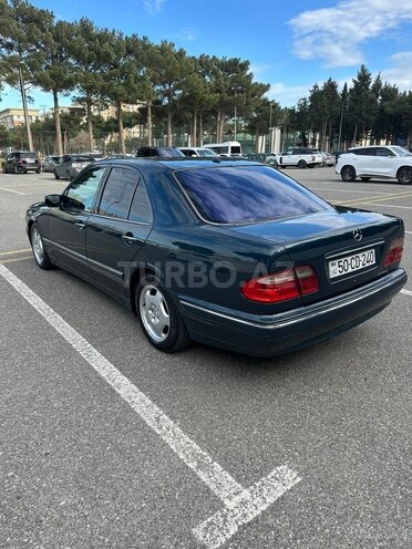 Mercedes E 240 2000, 360,000 km - 2.4 l - Sumqayıt