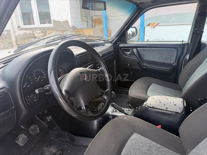 GAZ 31105 2004, 243,000 km - 2.4 l - Sumqayıt