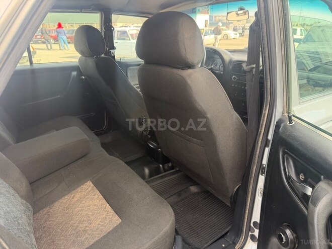 GAZ 31105 2004, 243,000 km - 2.4 l - Sumqayıt