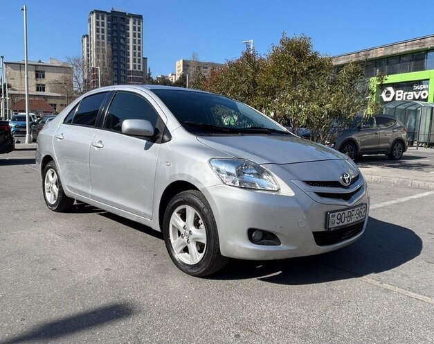 Toyota Yaris-8