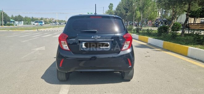 Chevrolet Spark-2
