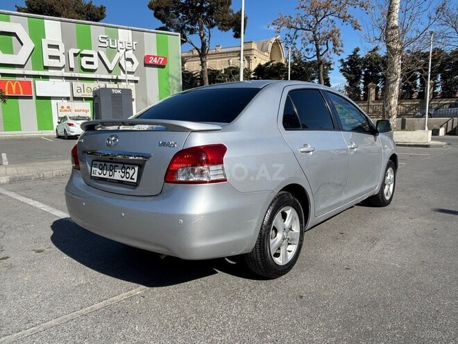 Toyota Yaris-5