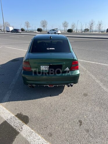 Opel Vectra 1996, 200,000 km - 1.6 l - Bakı