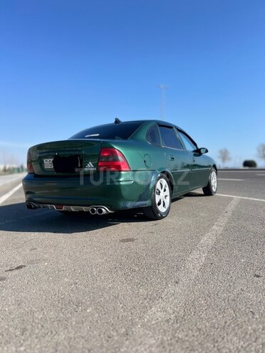 Opel Vectra 1996, 200,000 km - 1.6 l - Bakı
