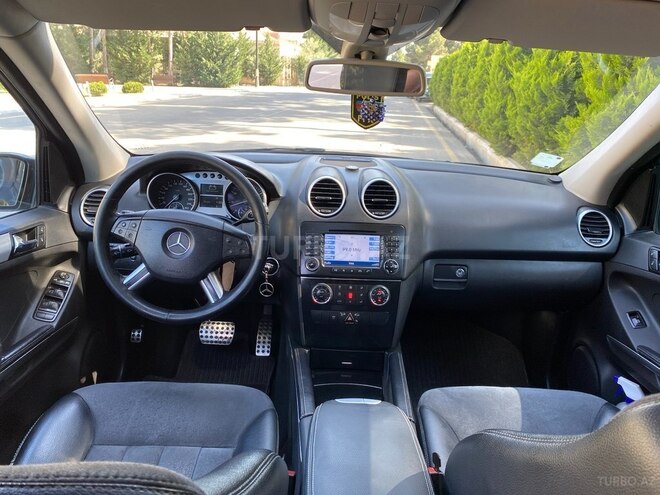 Mercedes ML 350 4MATIC-11