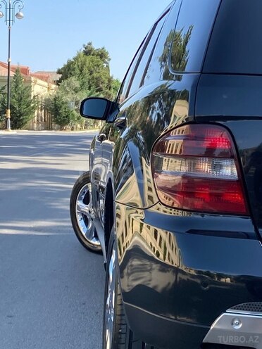 Mercedes ML 350 4MATIC-7