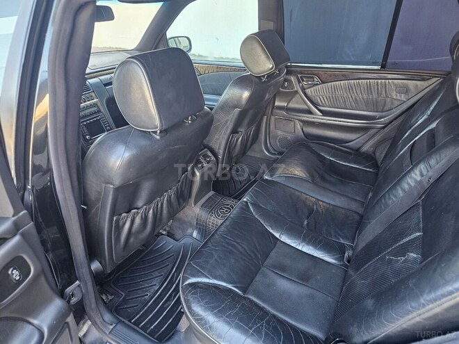 Mercedes E 270 2001, 560,000 km - 2.7 l - Sumqayıt