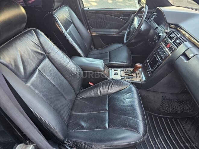 Mercedes E 270 2001, 560,000 km - 2.7 l - Sumqayıt