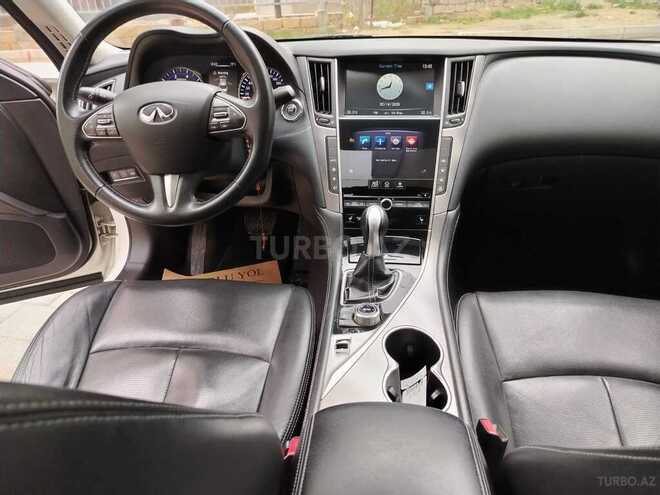 Infiniti Q50-9