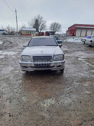 Mercedes C 180 1999, 420,000 km - 1.8 l - Beyləqan