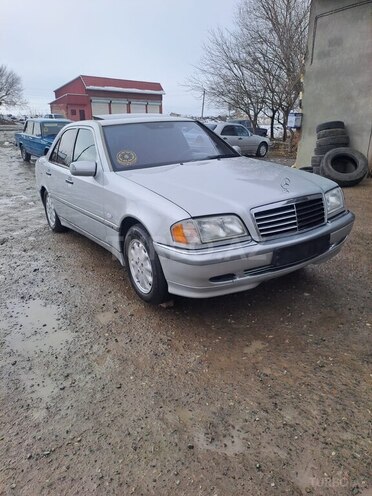 Mercedes C 180 1999, 420,000 km - 1.8 l - Beyləqan