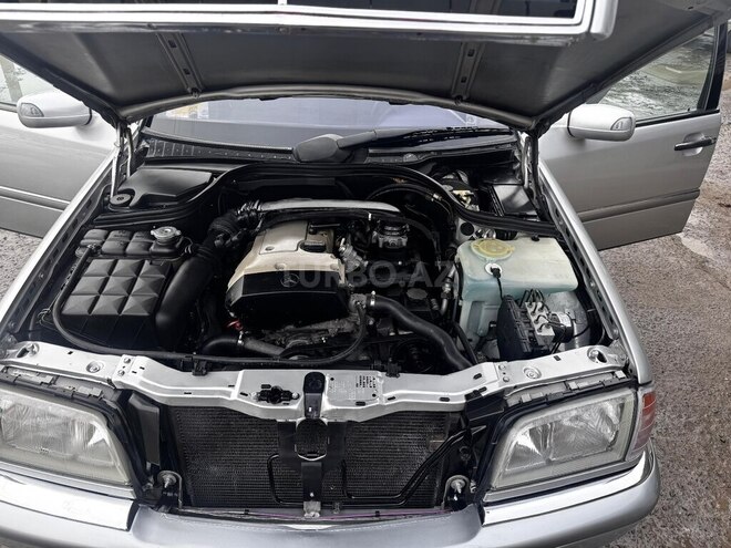 Mercedes C 180 1999, 420,000 km - 1.8 l - Beyləqan