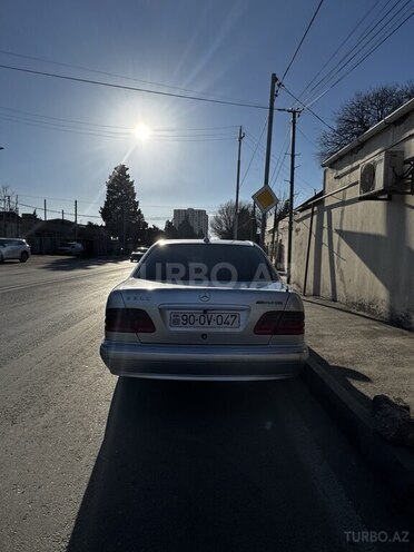 Mercedes E 240 1999, 350,000 km - 2.4 л - Bakı