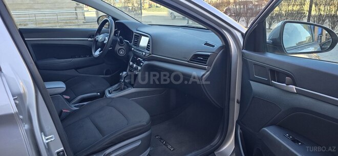 Hyundai Elantra 2019, 131,412 km - 2.0 l - Bakı