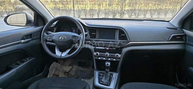 Hyundai Elantra 2019, 131,412 km - 2.0 l - Bakı