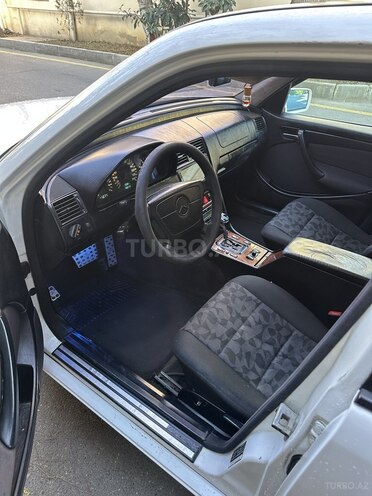 Mercedes C 200 1998, 380,000 km - 2.0 л - Bakı