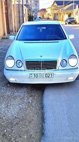 Mercedes E 430 1998, 300,001 km - 4.3 l - Xırdalan