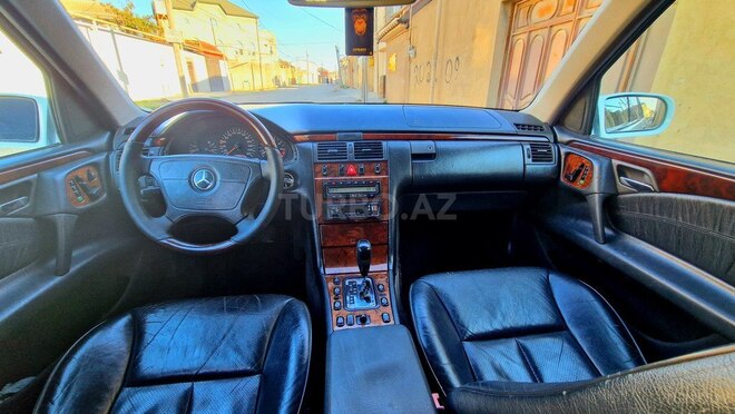 Mercedes E 430 1998, 300,001 km - 4.3 l - Xırdalan