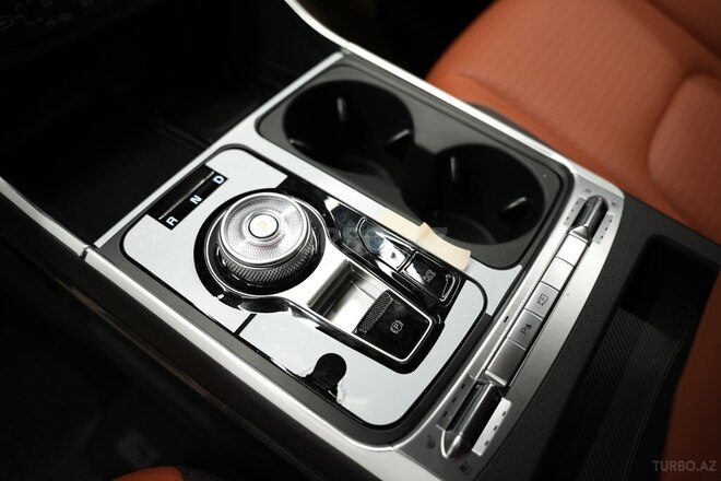 Kia Carnival-8