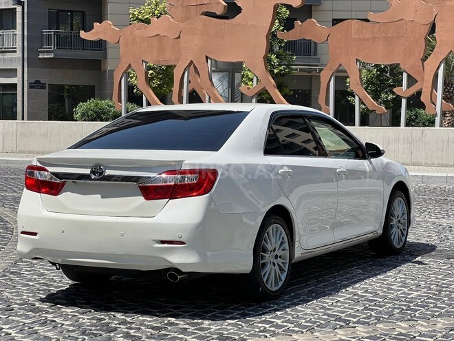 Toyota Camry 2014, 240,000 km - 2.5 l - Bakı