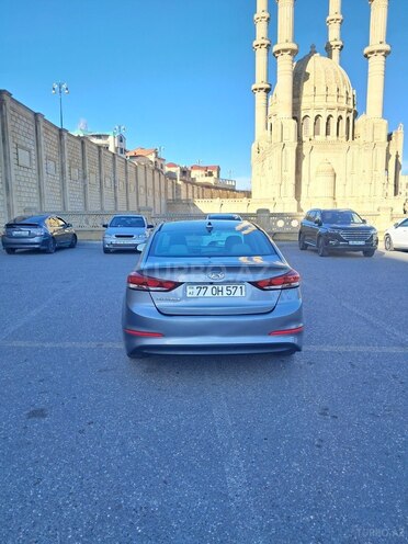 Hyundai Elantra 2017, 240,869 km - 2.0 л - Bakı