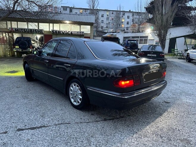 Mercedes E 270 2000, 550,000 km - 2.7 l - Bakı