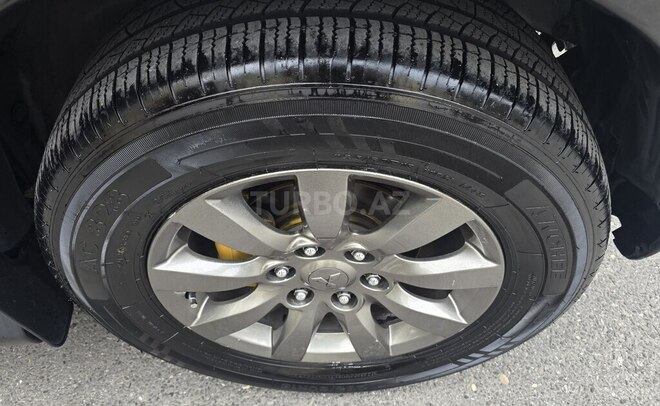 Mitsubishi Pajero 2007, 278,500 km - 3.0 l - Bakı