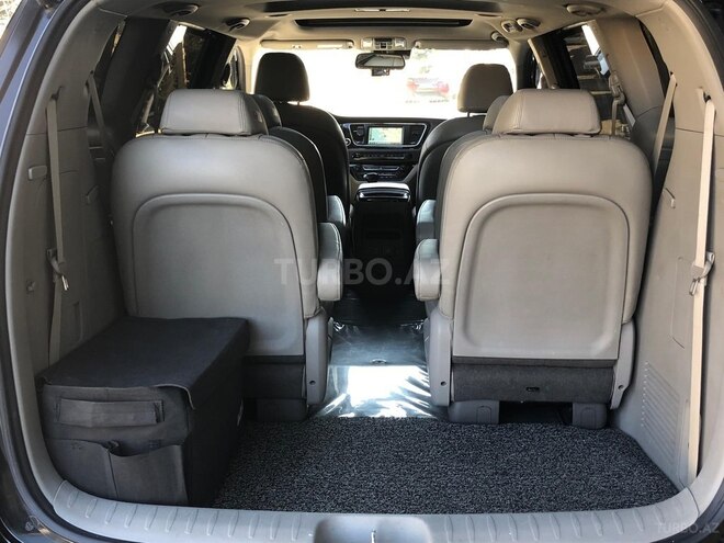 Kia Carnival 2015, 260,000 km - 2.2 l - Bakı