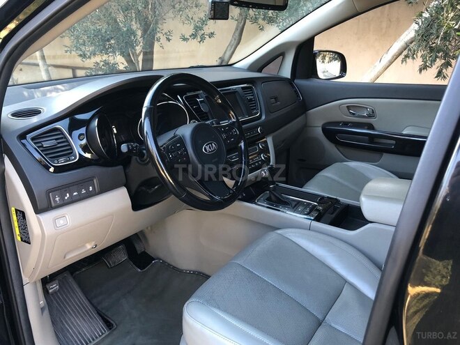 Kia Carnival 2015, 260,000 km - 2.2 l - Bakı