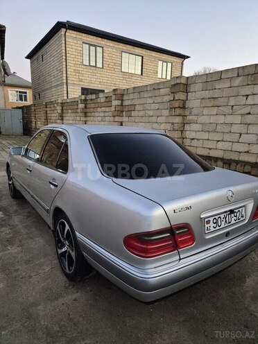 Mercedes E 230 1997, 386,000 km - 2.3 l - Masallı