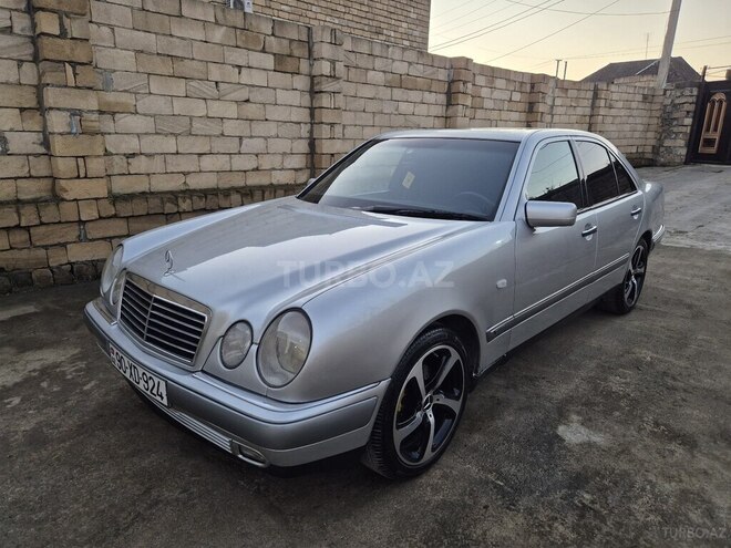 Mercedes E 230 1997, 386,000 km - 2.3 l - Masallı