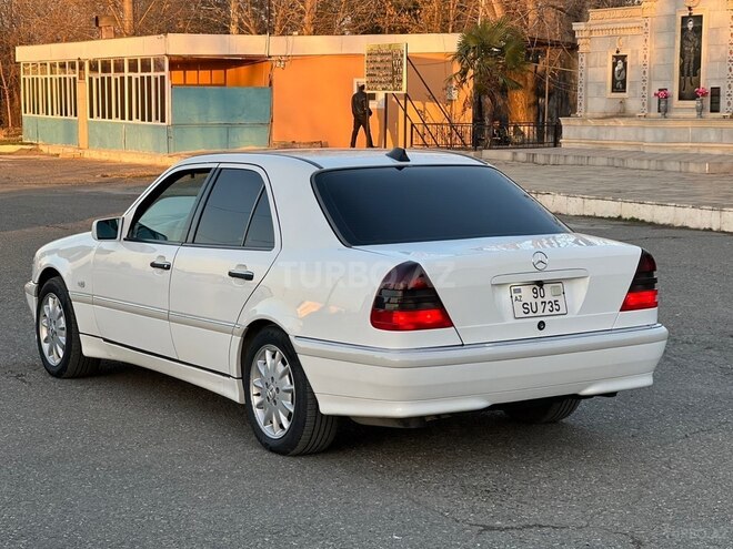 Mercedes C 240 1999, 286,000 km - 2.4 l - Şəmkir