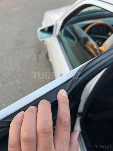 Mercedes C 240 1999, 286,000 km - 2.4 l - Şəmkir