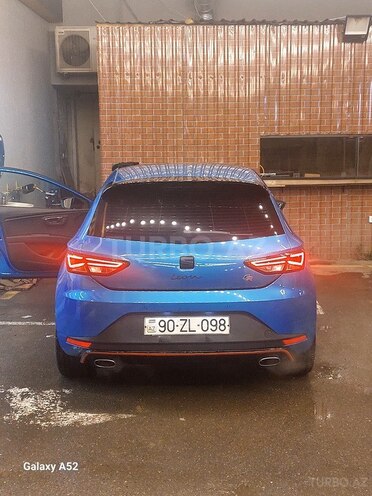 SEAT Leon-13