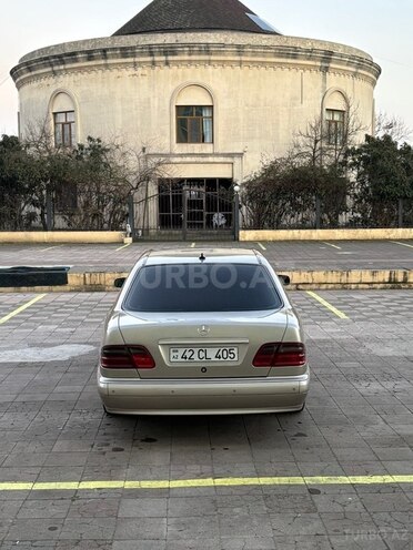 Mercedes E 220 1999, 425,000 km - 2.2 l - Lənkəran