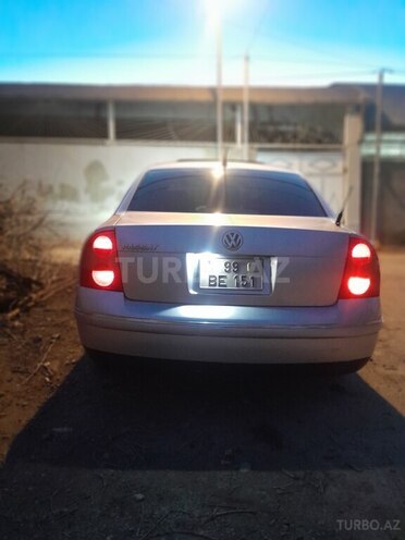 Volkswagen Passat 2001, 215,000 km - 1.8 l - Gəncə