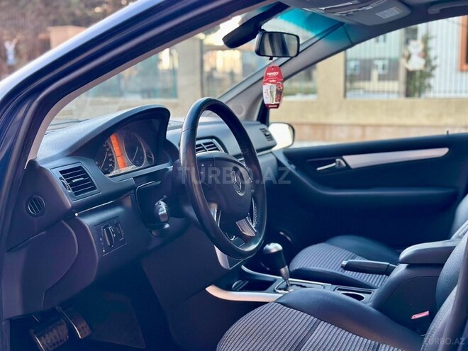 Mercedes B 170 2006, 181,000 km - 1.7 l - Sumqayıt