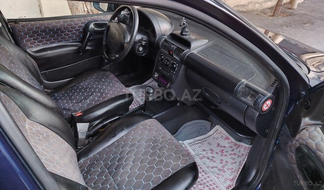 Opel Vita 1998, 320,000 km - 1.4 л - Bakı