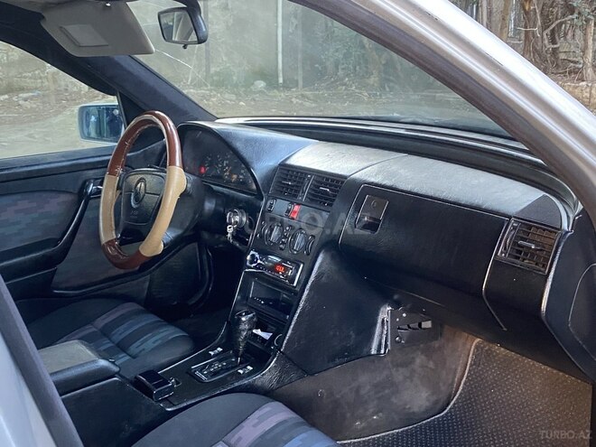 Mercedes C 180 1995, 248,820 km - 1.8 л - Bakı