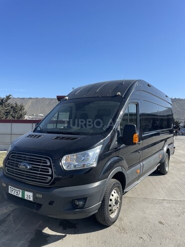 Ford Transit-1