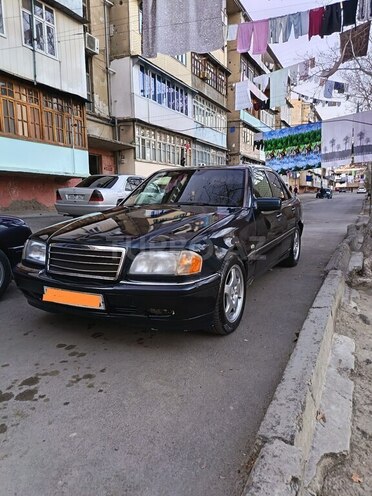 Mercedes C 240 1999, 307,000 km - 2.4 л - Mingəçevir