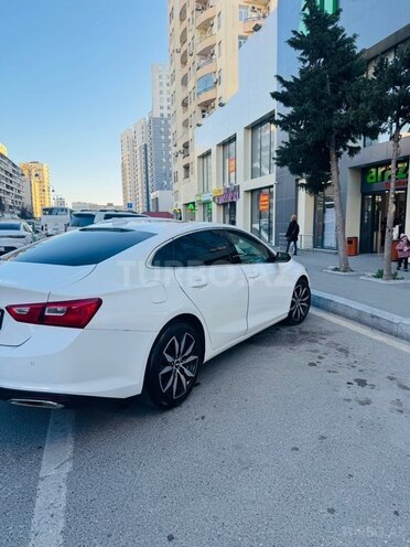 Chevrolet Malibu-9