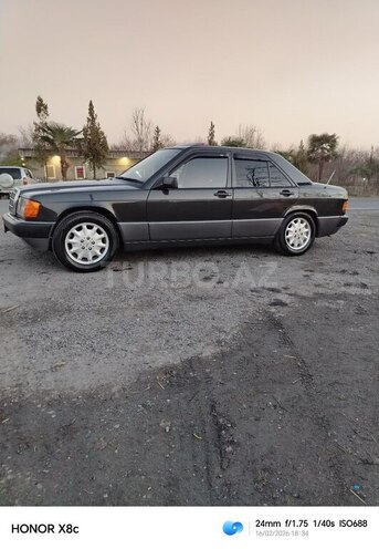 Mercedes 190 1991, 310,000 km - 2.0 л - Zaqatala