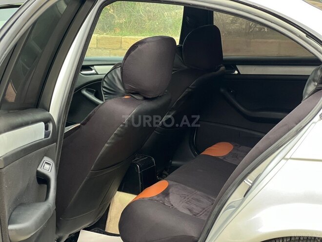 BMW 318 2002, 215,425 km - 2.0 l - Sumqayıt