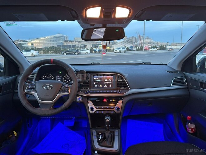 Hyundai Elantra 2017, 168,981 km - 2.0 л - Bakı
