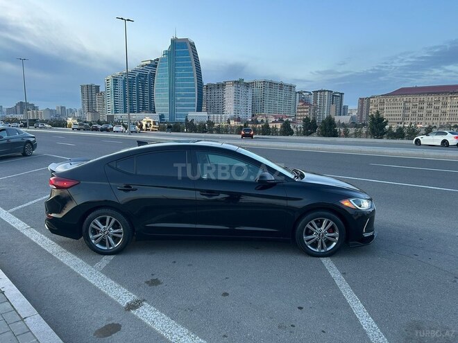 Hyundai Elantra 2017, 168,981 km - 2.0 л - Bakı